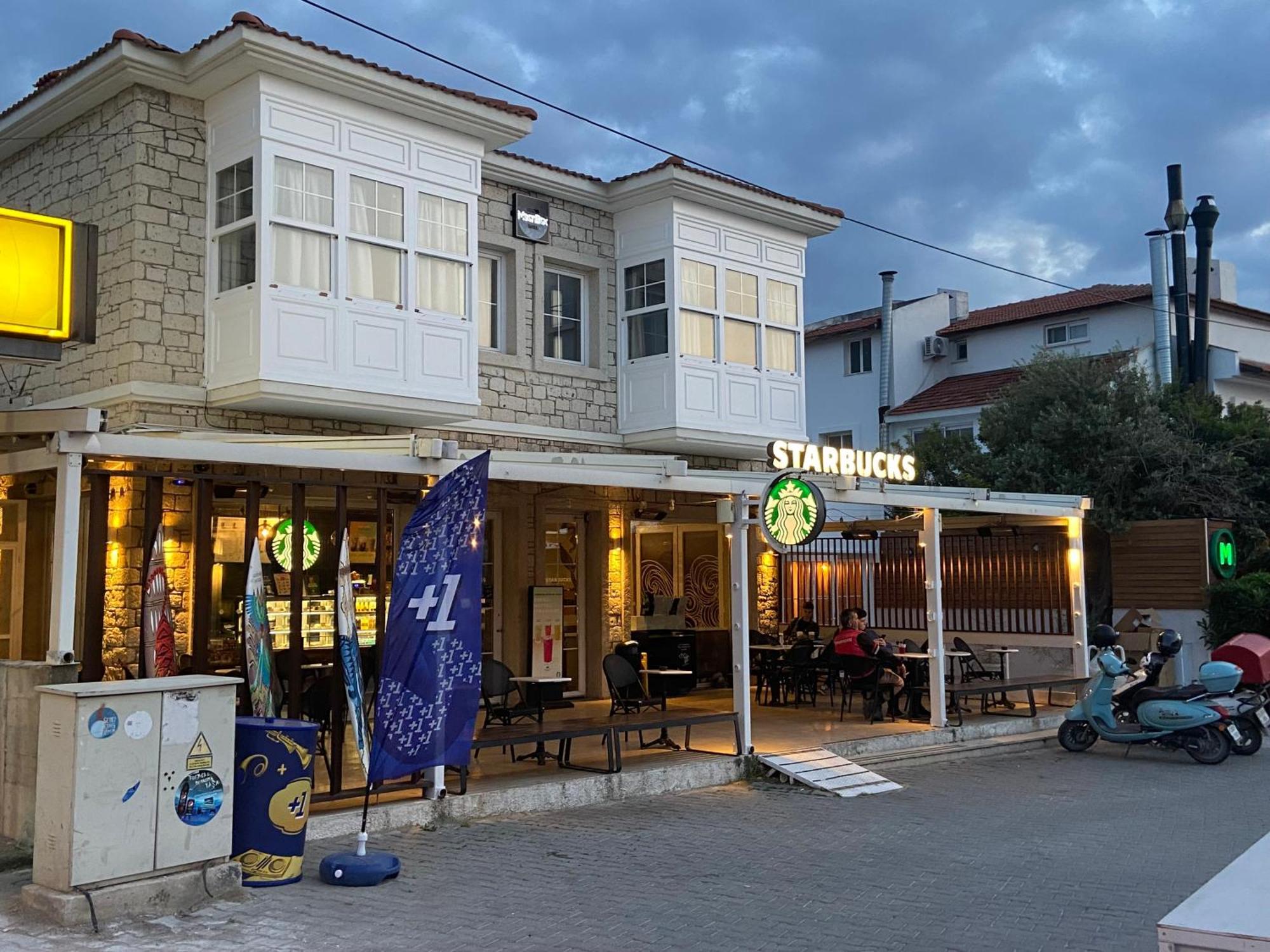 Alacati Moonbox Hotel Exteriör bild
